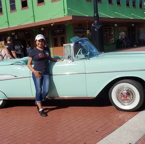 Meet your Posher, Gladys